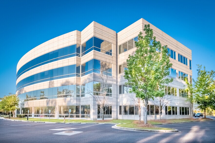 More Photos Of 4000 Faber Place Dr, North Charleston Office For Lease