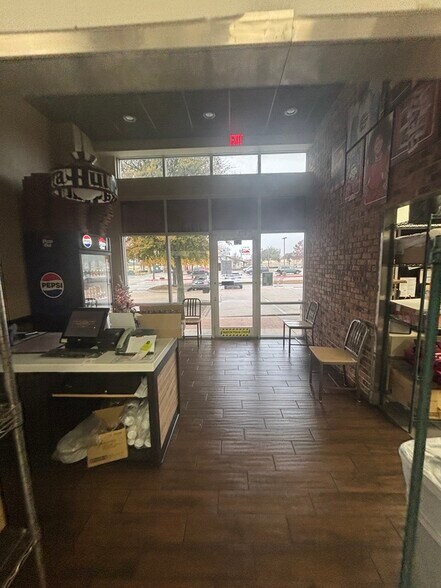 More Photos Of 1720 N Central Expy, McKinney Unknown For Sale