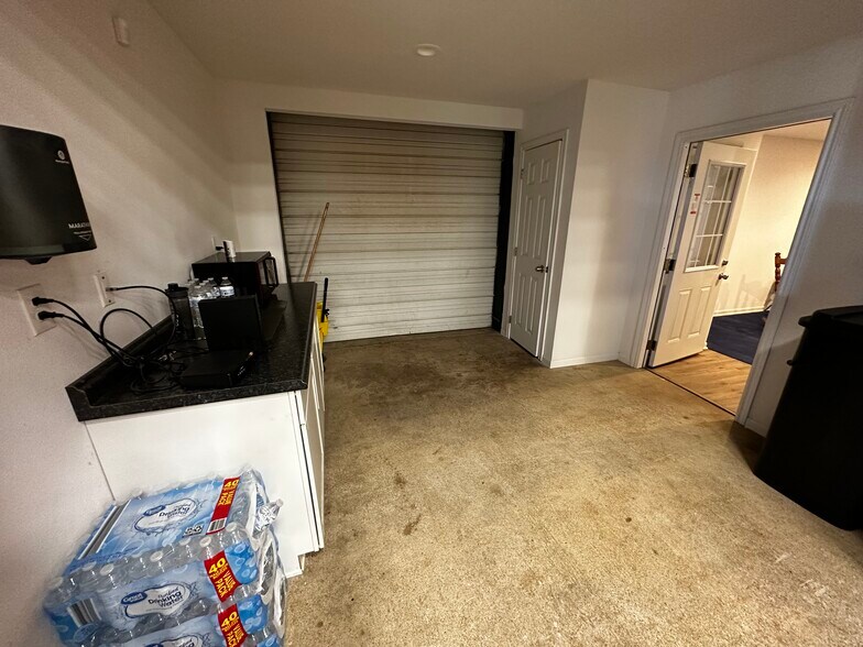 More Photos Of 1511 S Jackson St, Jacksonville Warehouse For Sale