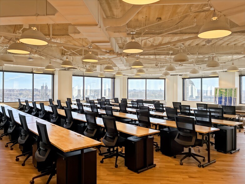 More Photos Of 1560 Broadway, Denver Coworking Space