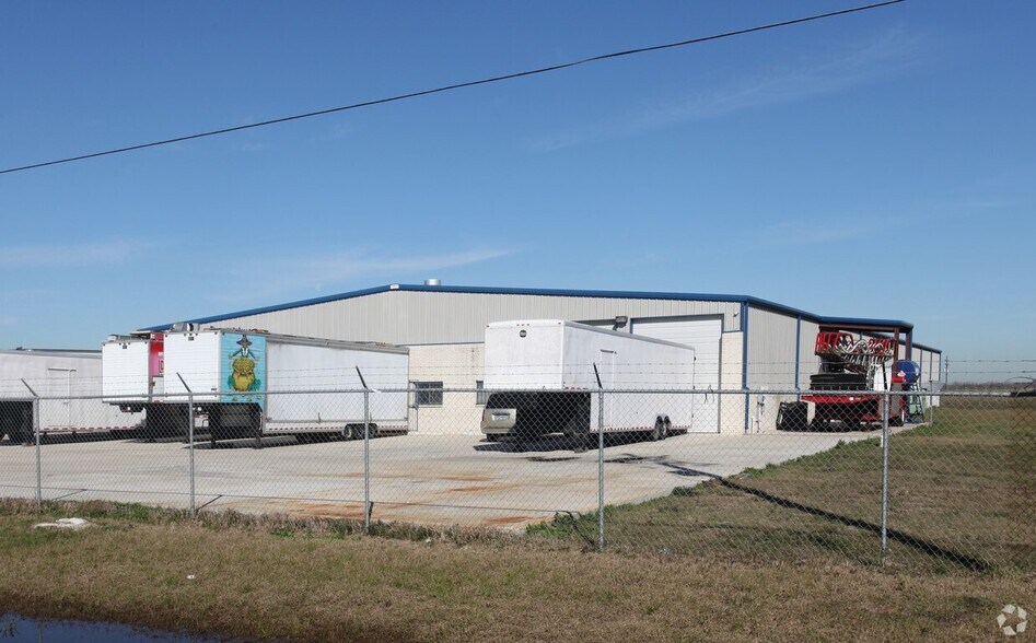 More Photos Of 7590 FM 1960 Rd, Dayton Warehouse For Sale
