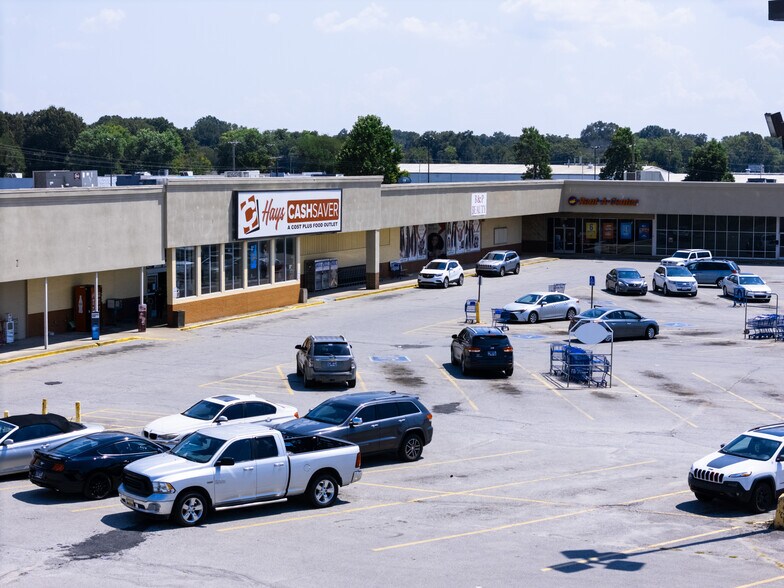 More Photos Of 2210 N Central Ave, Humboldt Unknown For Lease