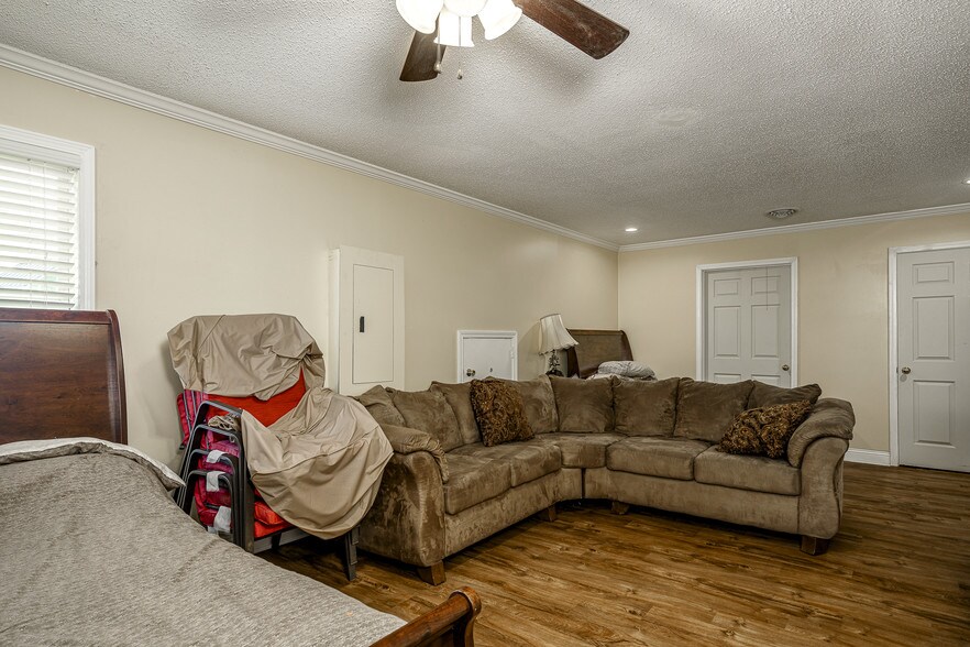 More Photos Of 100 E Fort Macon Rd, Atlantic Beach Restaurant For Sale
