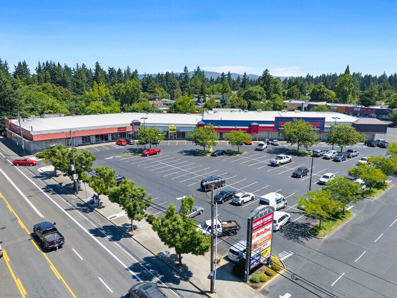 More Photos Of 12203-12434 NE Gilsan St, Portland Unknown For Lease