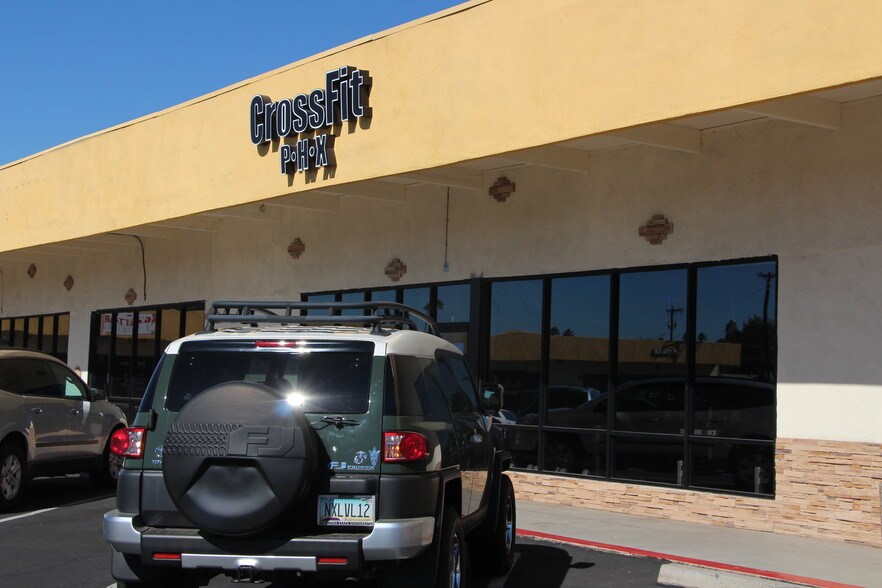 More Photos Of 2200 N Scottsdale Rd, Scottsdale Freestanding For Lease