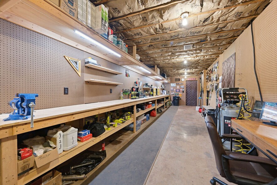 More Photos Of 3922 Highway 2, Cohutta Flex For Sale