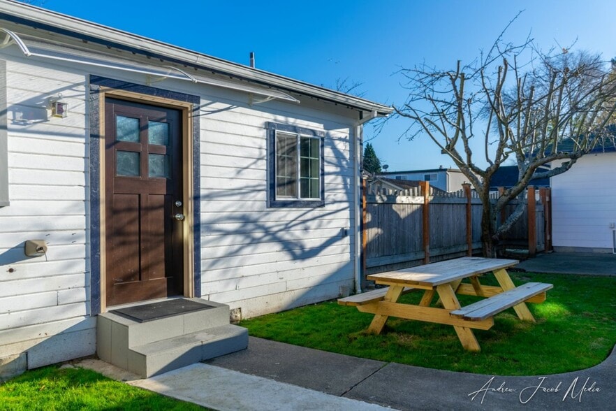 More Photos Of 436 Wells Ave N, Renton Apartments For Sale