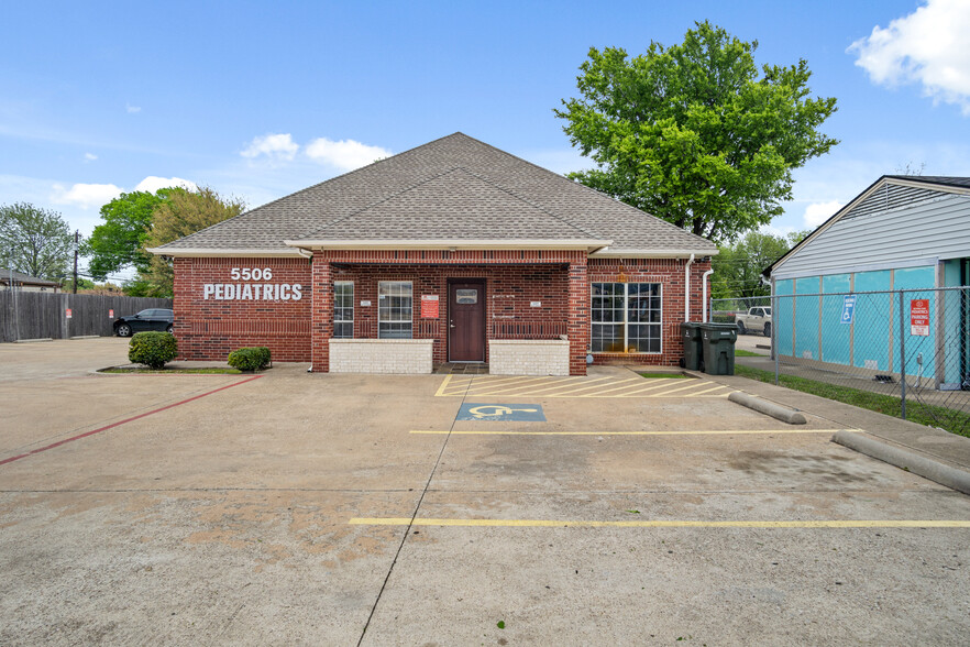 Primary Photo Of 5506 Broadway Blvd, Garland Medical For Sale