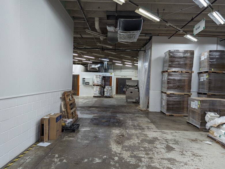 More Photos Of 50 Toc Dr, Highland Manufacturing For Sale