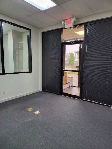 More Photos Of 1523 Colony Cir, Longview Office For Sale