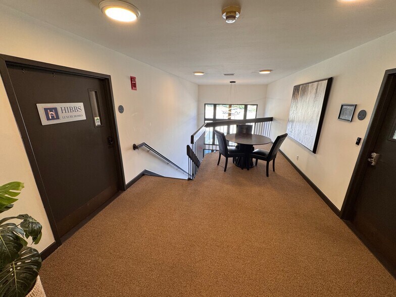 More Photos Of 13990 Olive Blvd, Chesterfield Office For Lease
