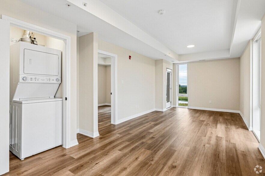 More Photos Of 600 Sunningdale Rd E, London Apartments For Sale