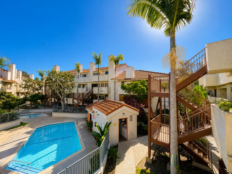 More Photos Of 13202 Downey Ave, Paramount Apartments For Sale