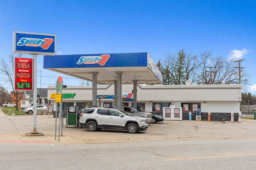 More Photos Of 4497 Washington, Ubly Service Station For Sale
