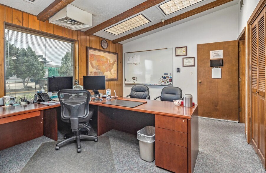 More Photos Of 1820 E Fargo Ave, Nampa Warehouse For Lease