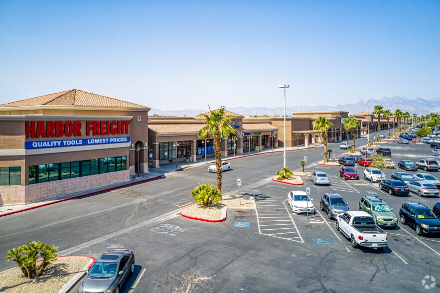 More Photos Of 1515-1711 W Craig Rd, North Las Vegas Unknown For Lease