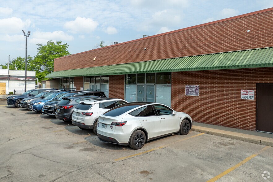 More Photos Of 4300-12 W North Ave, Chicago Freestanding For Sale