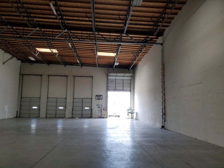 More Photos Of 2195 Britannia Blvd, San Diego Distribution For Sale