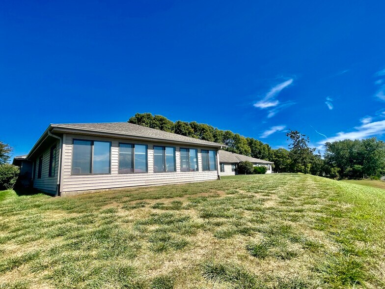 More Photos Of 5300 Stone Ave, Sioux City Apartments For Sale