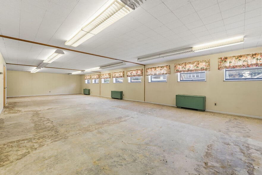 More Photos Of 366 E Tulane Rd, Columbus Religious Facility For Sale