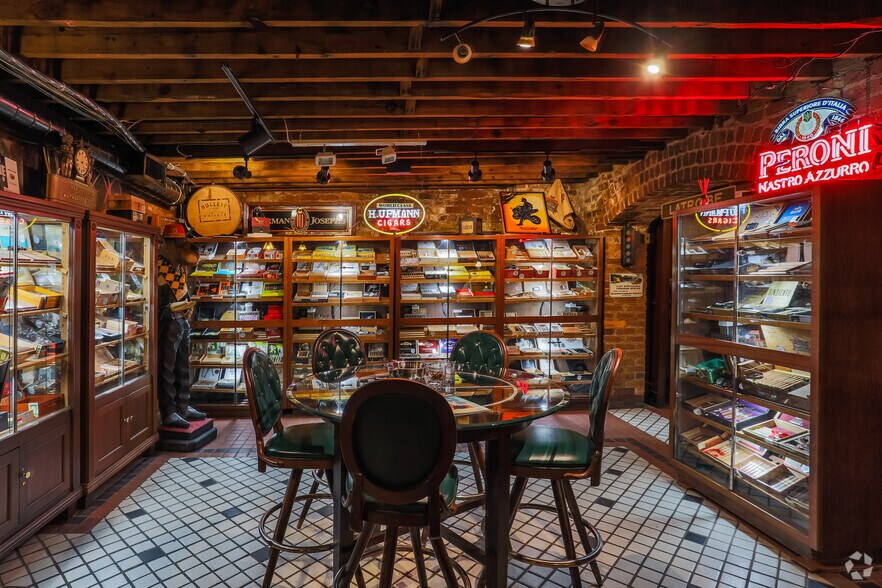 More Photos Of 325 McKinley Ave, Latrobe Restaurant For Sale