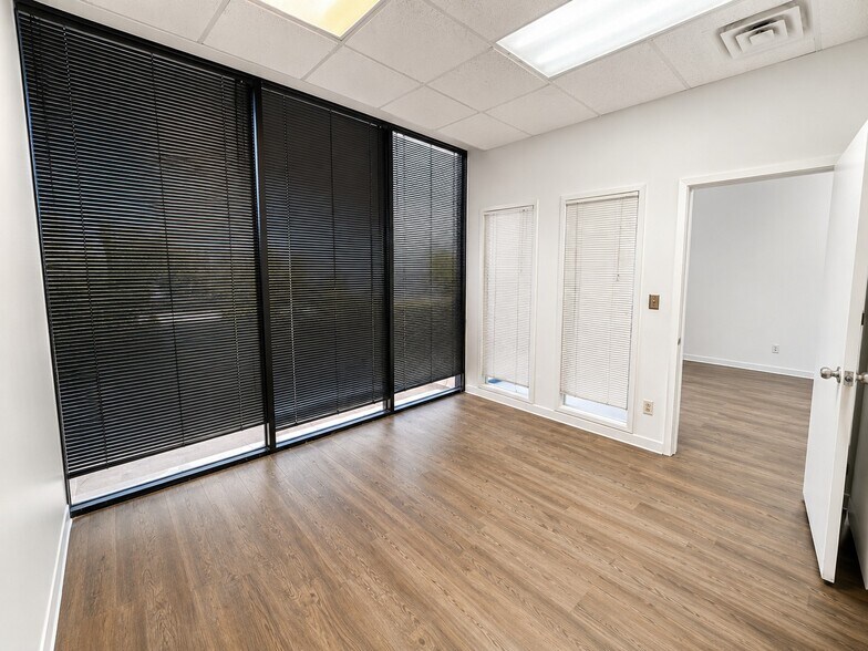 More Photos Of 8500 Shoal Creek Blvd, Austin Medical For Lease