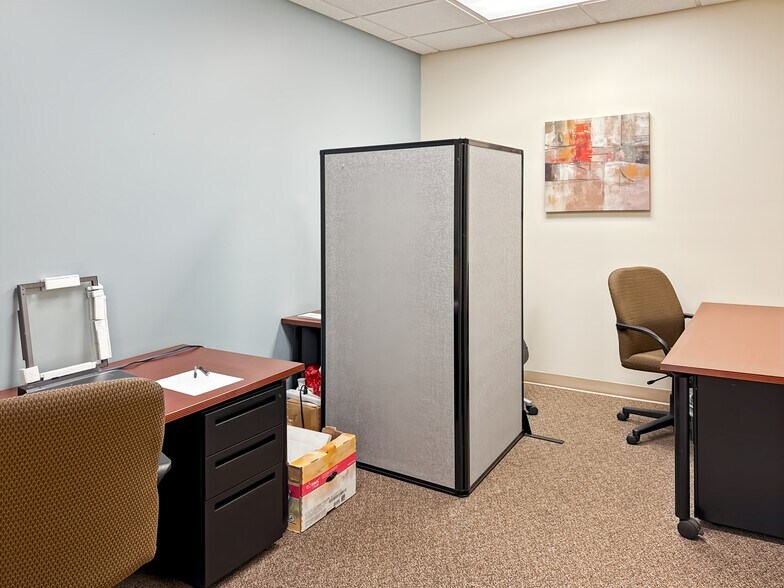 More Photos Of 8270 Woodland Center Blvd, Tampa Coworking Space