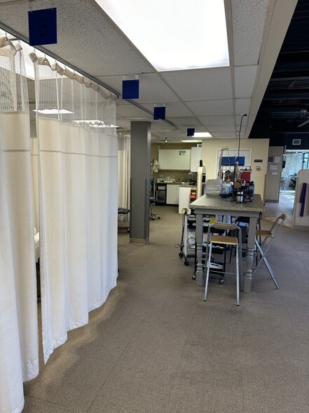 More Photos Of 8944 182nd St NW, Edmonton Office For Lease