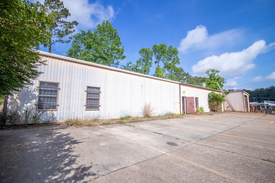 More Photos Of 805 Hilbig Rd, Conroe Industrial For Sale