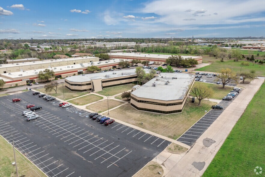 More Photos Of 300 N Meridian Ave, Oklahoma City Medical For Sale