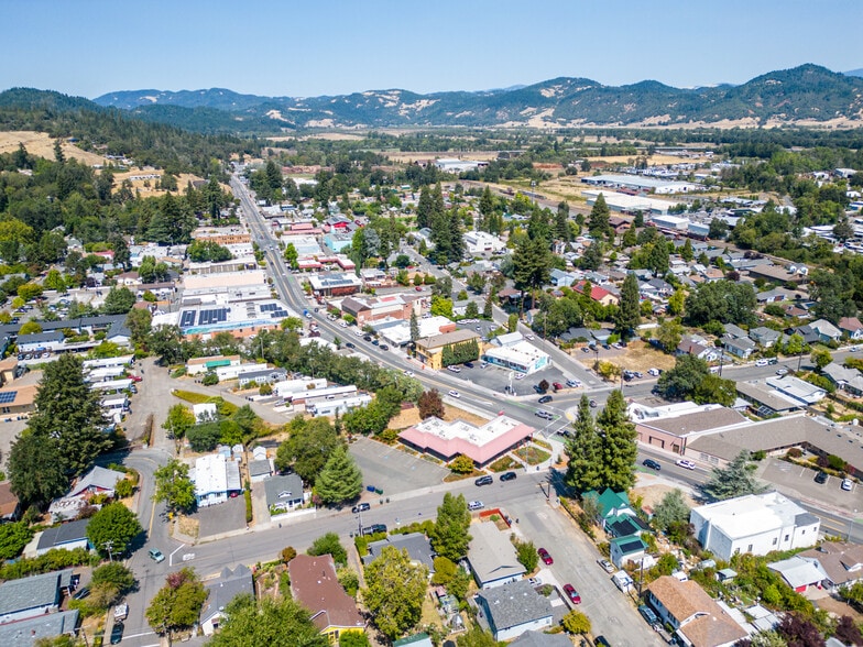 More Photos Of 16 W Valley St, Willits Office For Lease