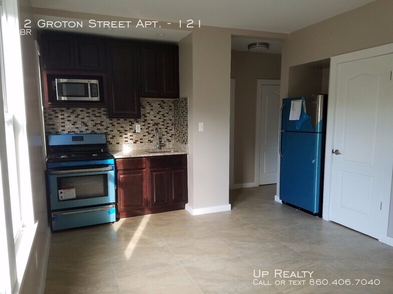 More Photos Of 12-16 Groton St, Hartford Apartments For Sale
