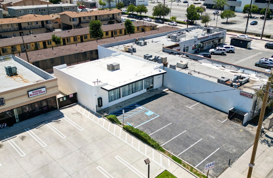 More Photos Of 209 E Beverly Blvd, Montebello Freestanding For Lease