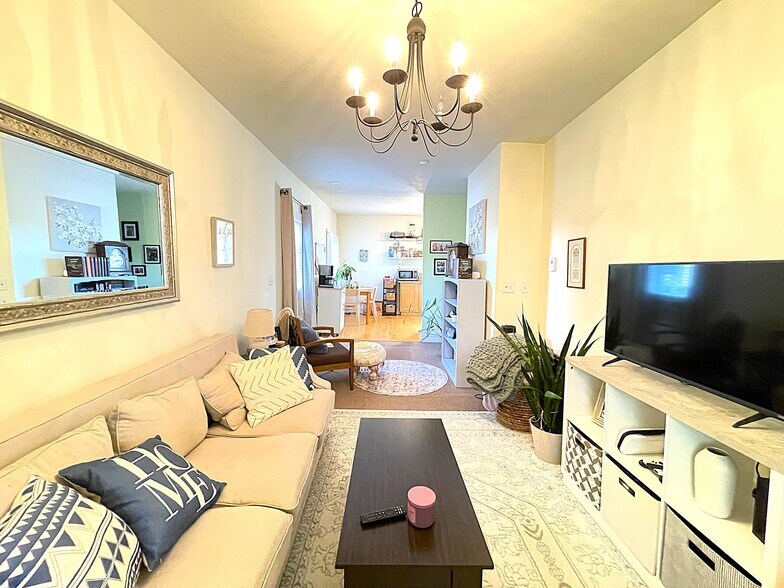 More Photos Of 205 Brooklea Dr, Fayetteville Office Residential For Sale