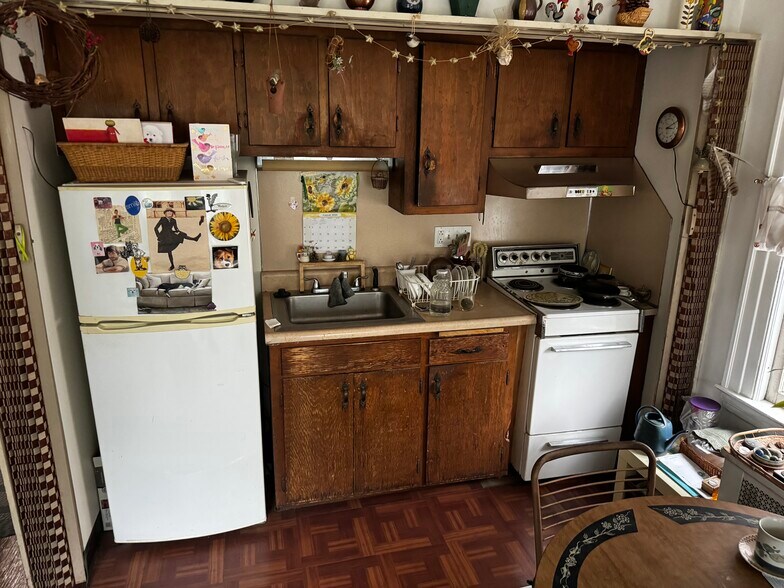 More Photos Of 26-30 Sherman St, Hartford Apartments For Sale