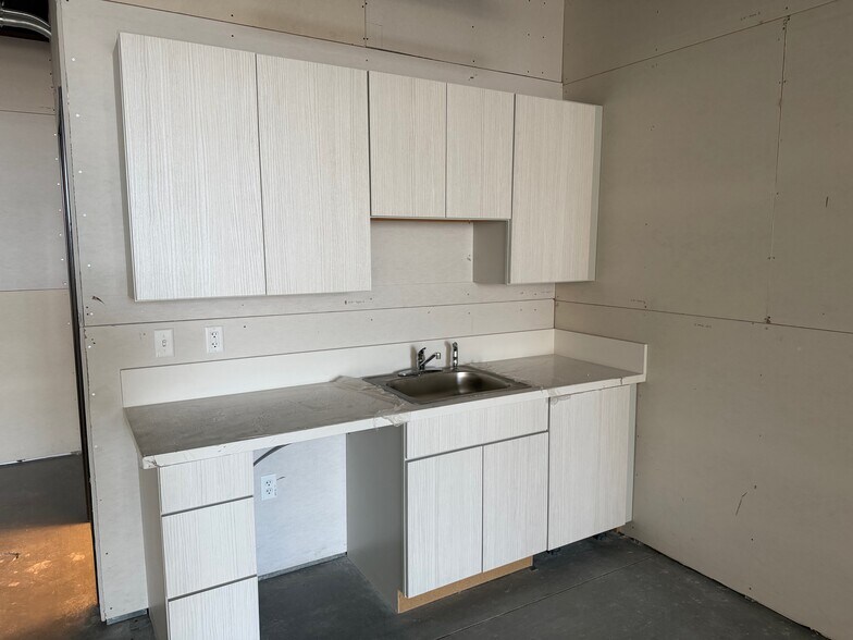 More Photos Of 6680 Holman St, Arvada Light Manufacturing For Sale