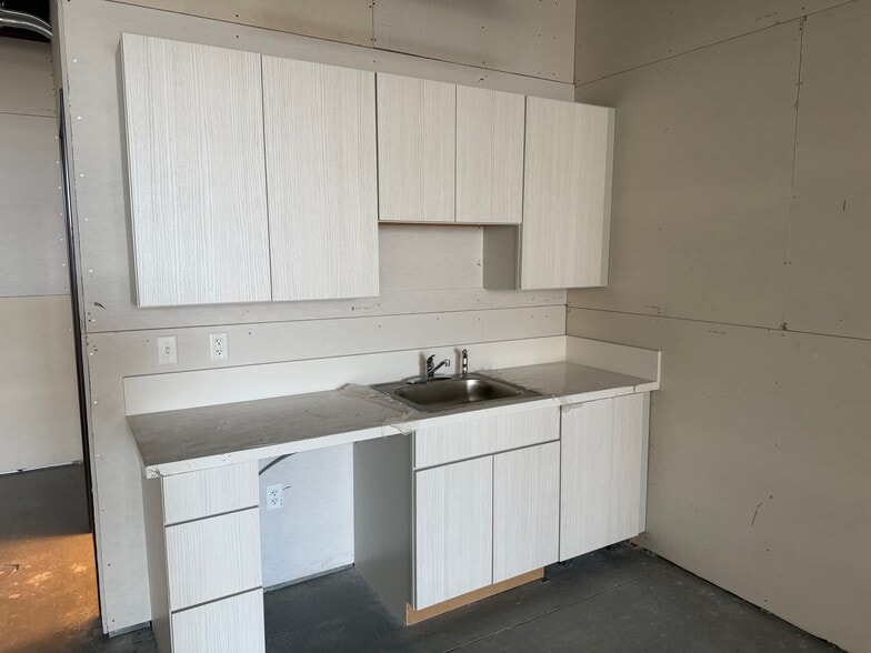 More Photos Of 6680 Holman St, Arvada Light Manufacturing For Sale