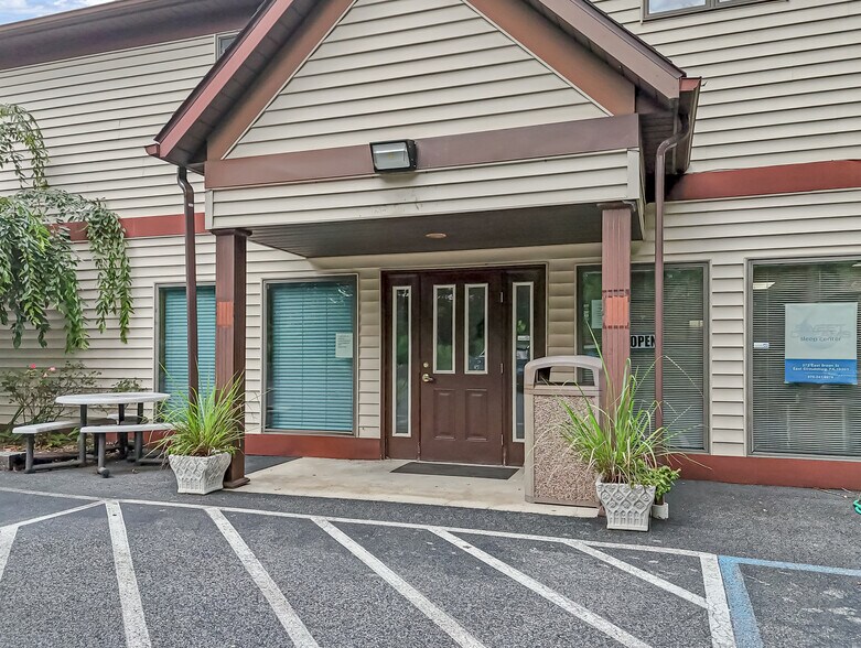 More Photos Of 371 E Brown St, East Stroudsburg Healthcare For Sale