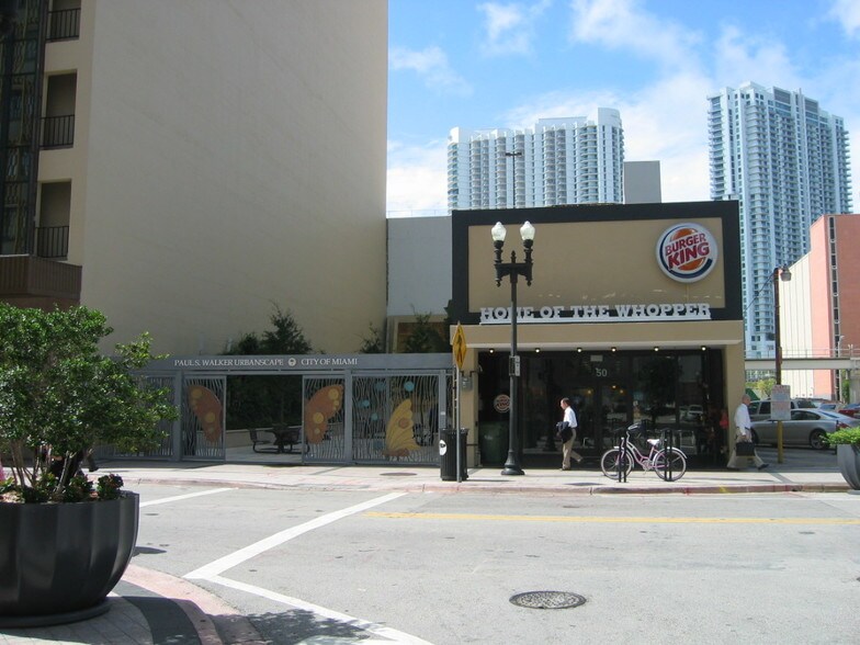 More Photos Of 50 W Flagler St, Miami Fast Food For Lease