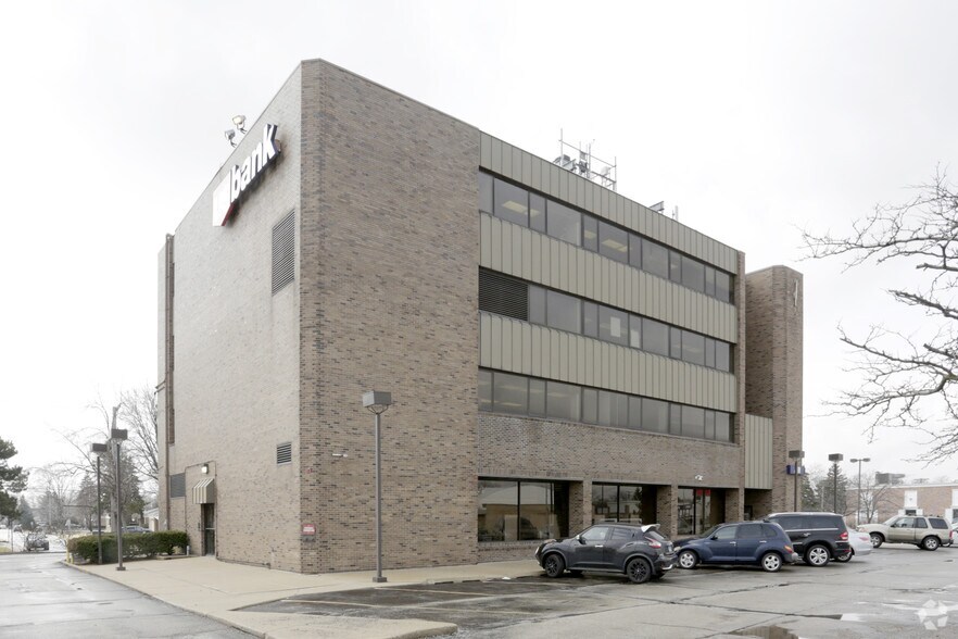 More Photos Of 10005-10015 Grand Ave, Franklin Park Medical For Lease