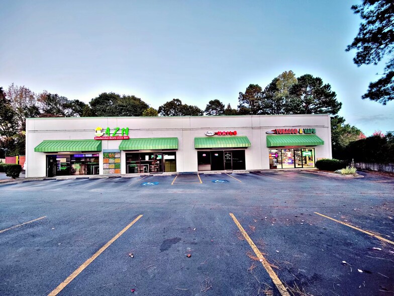 Primary Photo Of 790 S Glynn St, Fayetteville Storefront For Sale