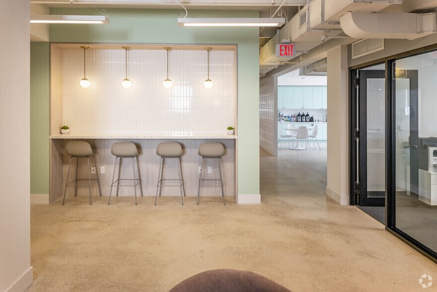 More Photos Of 2031 Harrison St, Hollywood Coworking Space