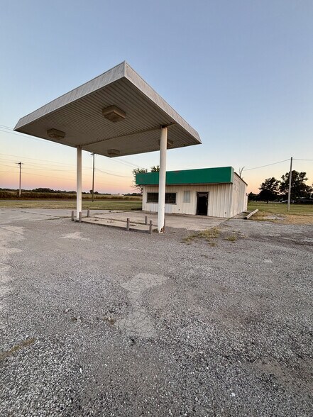 More Photos Of 8380 State Highway 39, Lexington Convenience Store For Sale