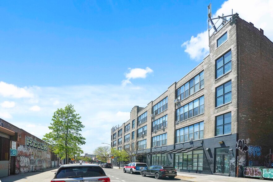 More Photos Of 449-465 Troutman St, Brooklyn Apartments For Lease