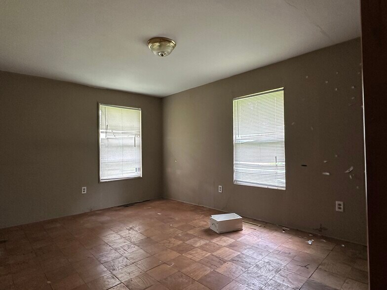More Photos Of 2405 E Court St, Kankakee Land For Sale