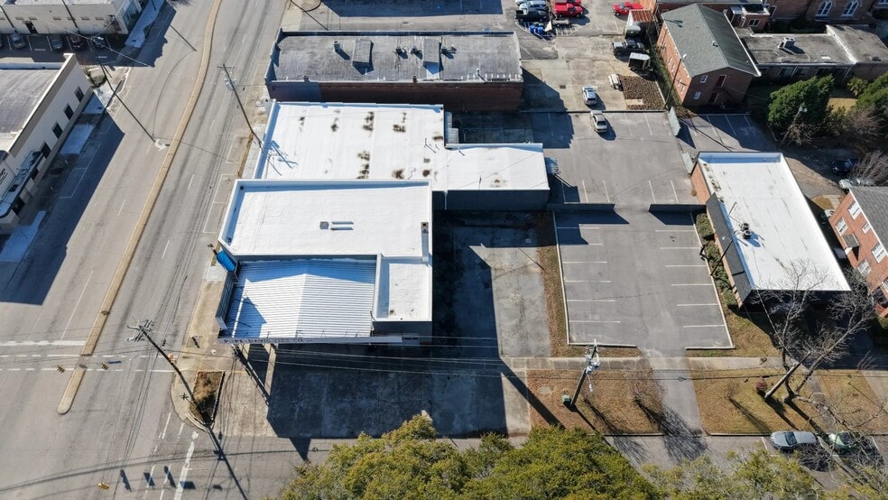 More Photos Of 1531 Taylor St, Columbia Auto Repair For Lease