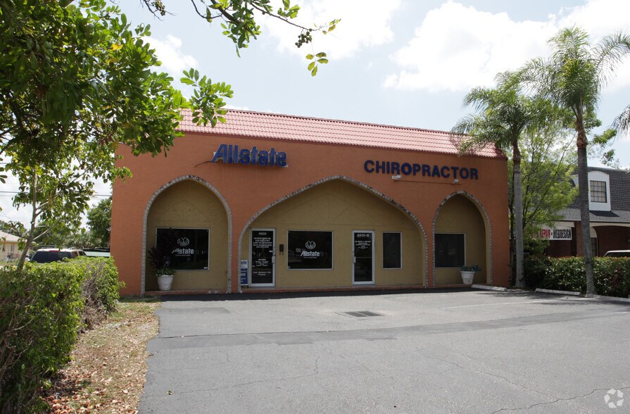 Primary Photo Of 4930 Golden Gate Pky, Naples Office For Lease