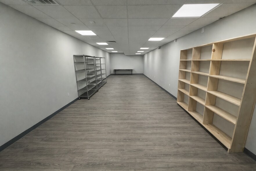 More Photos Of 111 W Genesee St, Lapeer Freestanding For Sale