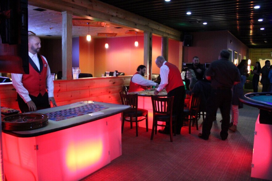 More Photos Of 211 Mail Rd, Barryville Hotel For Sale