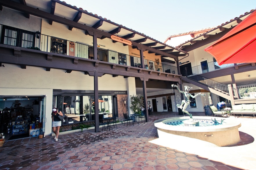 More Photos Of 3835 Cross Creek, Malibu Unknown For Lease